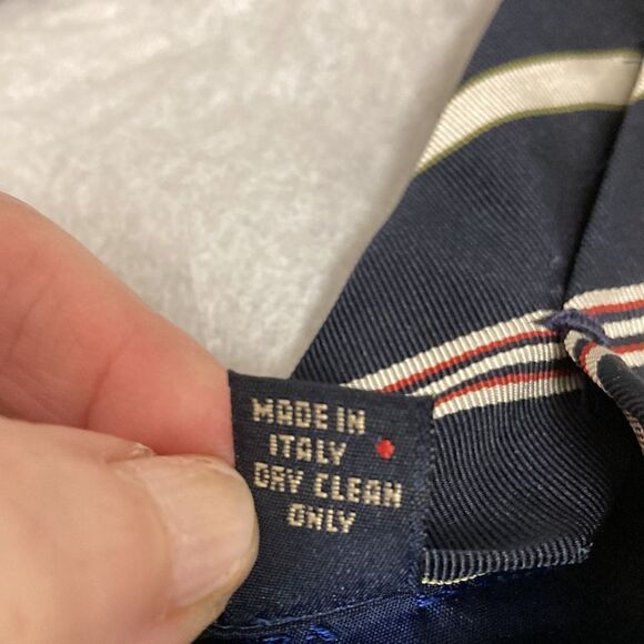 Luciano Barbera Silk/Cotton Tie in Navy with Red & Tan Diagonal Stripe. - Picture 8 of 8